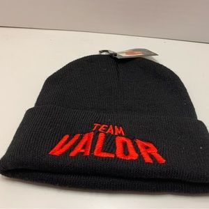 TEAM VALOR BENNIE HAT. BLACK AND RED.